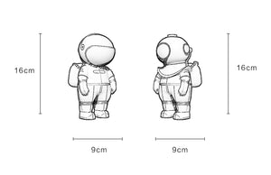 Socha astronauta a potápěče, více druhů