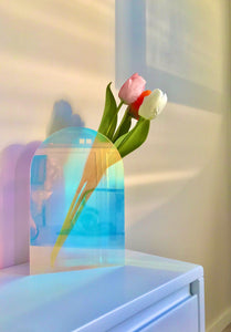 Originální skleněné vázy s duhovým zbarvením