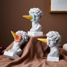 Načíst obrázek do Prohlížeče galerie, Davidova busta se zmrzlinou na obličeji, pop art styl