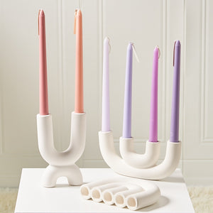 Bílé keramické svícny, různé tvary
