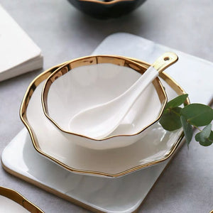 Luxusní porcelánová sada nádobí